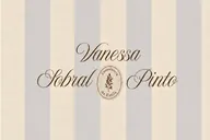 Logo de Vanessa Sobral Pinto - Consultoria de Imagem e Estilo
